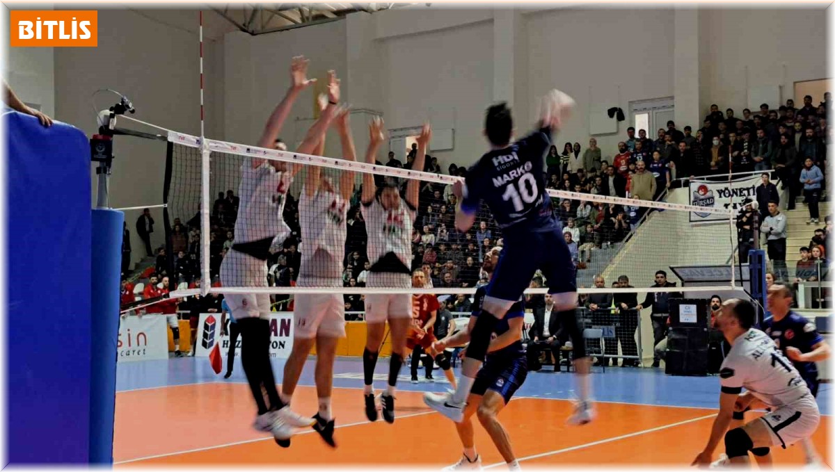 TÜRŞAD Voleybol Takımı, Galatasaray'ı 3-1 Mağlup Ederek Ligin 23. Haftasını 3 Puanla Kapattı