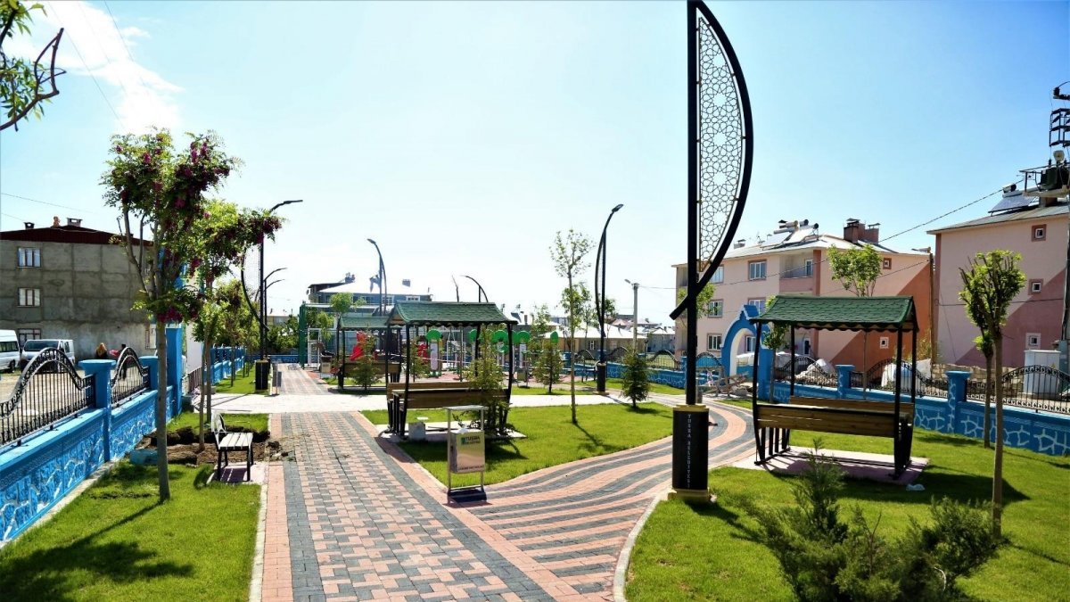 Tuşba Belediyesi bir mahalleyi daha parka kavuşturuyor