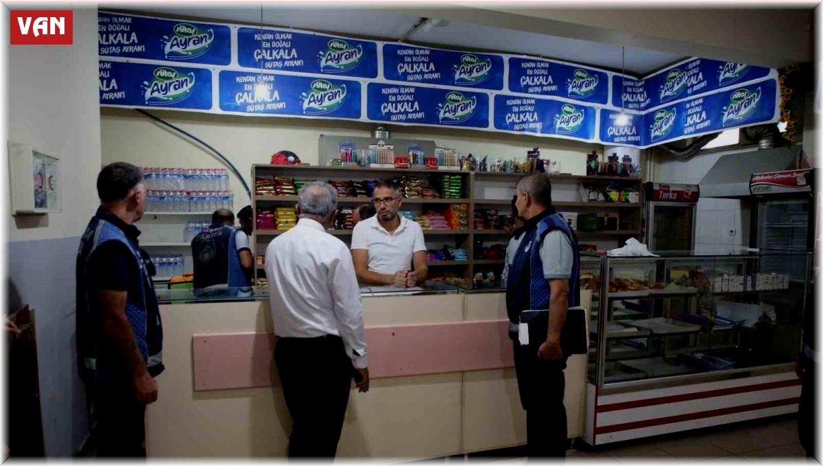 Tuşba Belediyesi ekiplerinden kantin denetimi