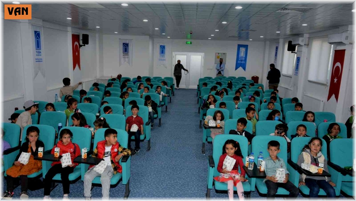 Tuşba Belediyesi öğrencileri sinemayla buluşturmaya devam ediyor