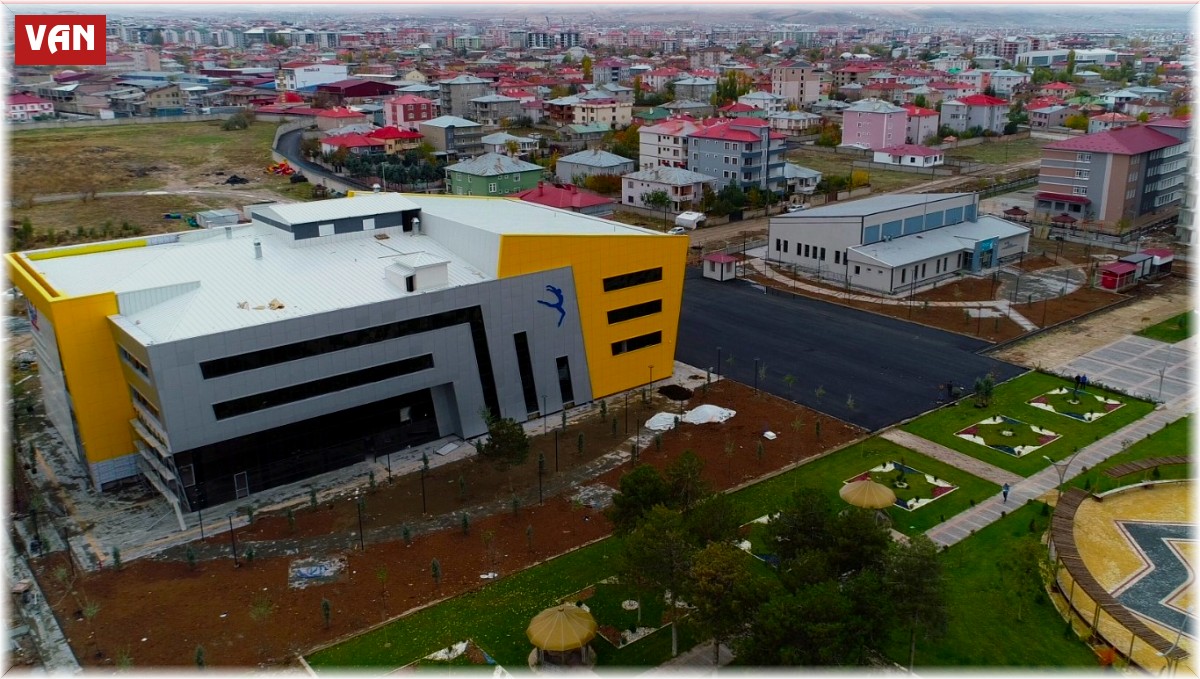 Tuşba Belediyesi, spor tesislerini belirlenen süreden 6 ay önce tamamladı