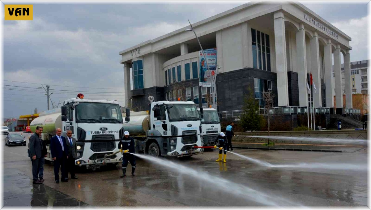 Tuşba Belediyesinden bayram temizliği