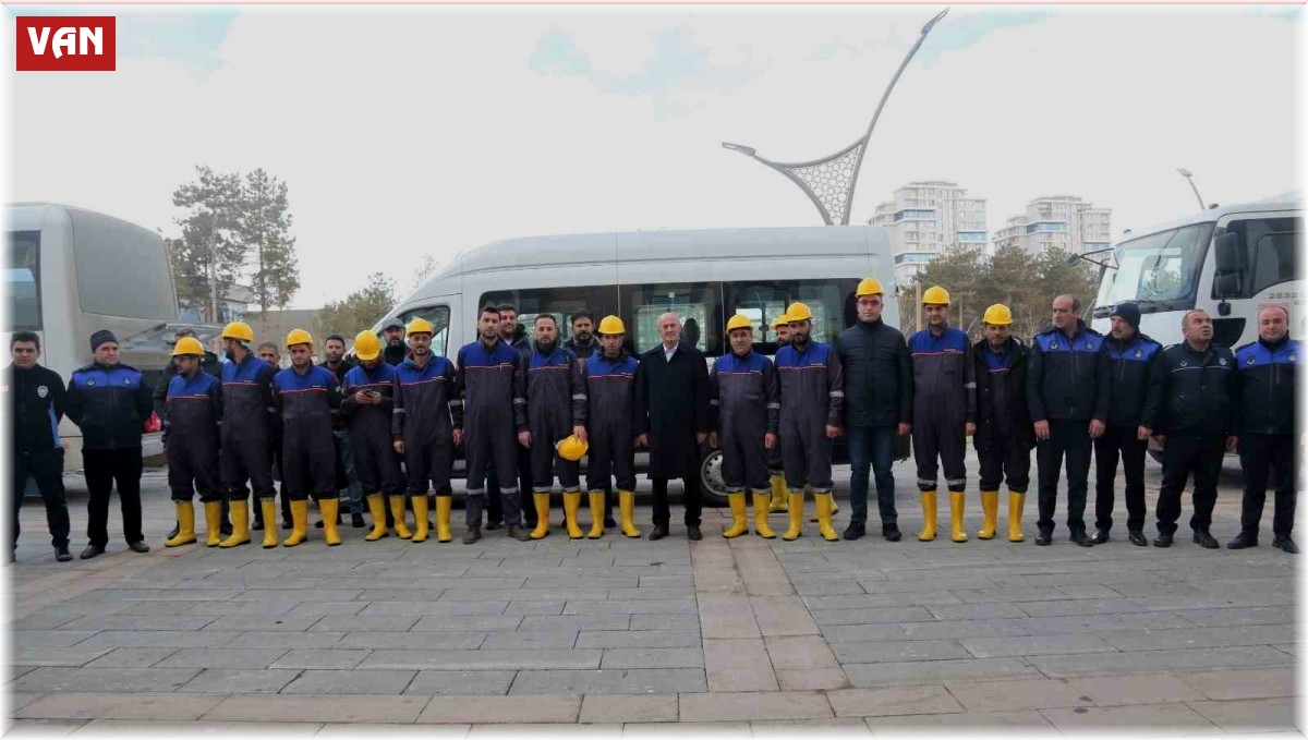 Tuşba Belediyesinden deprem bölgesine yardım eli