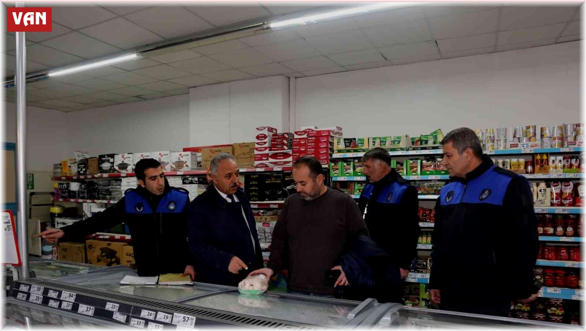 Tuşba Belediyesinden market denetimleri