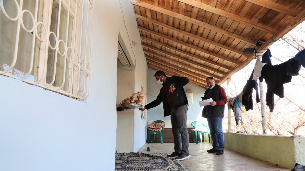 Tuşba Belediyesinden sıcak yemek uygulaması