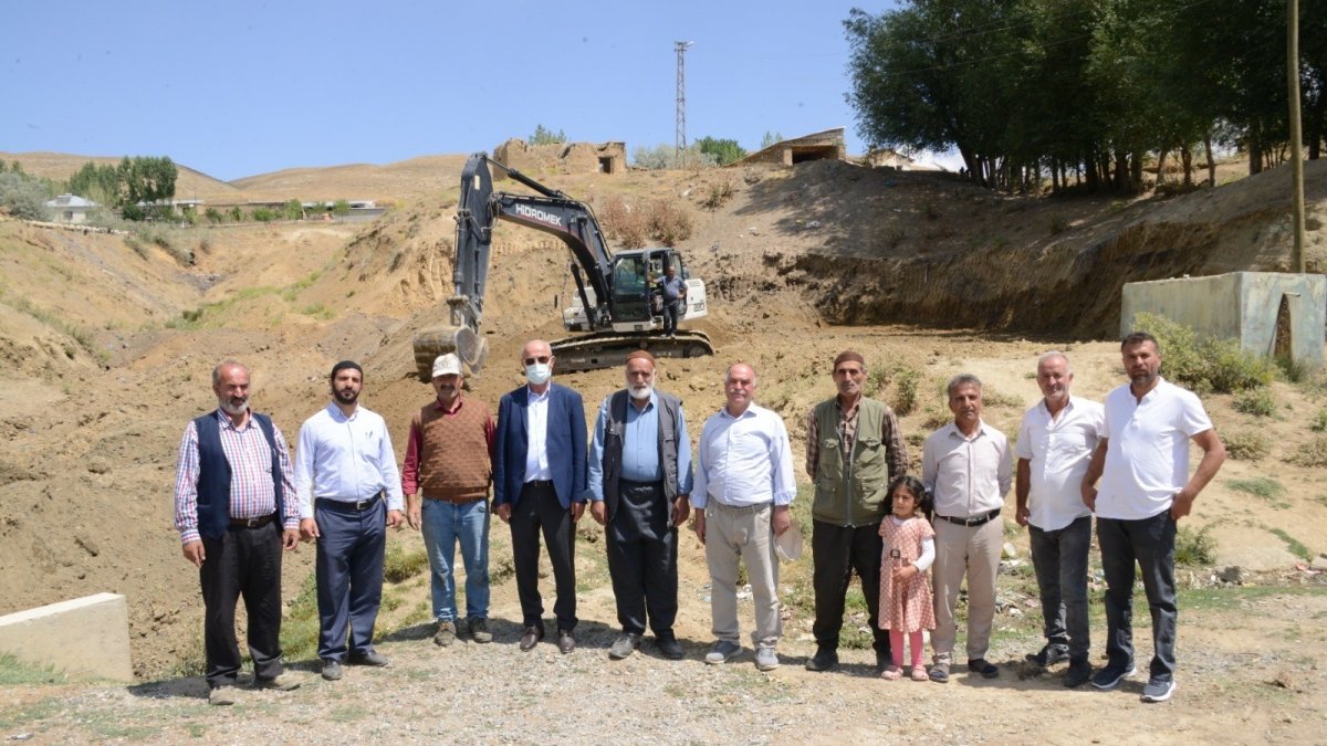 Tuşba Belediyesinin 'Eyvanlı Çeşme' projesi devam ediyor