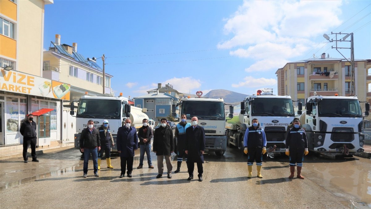 Tuşba'da bahar temizliği devam ediyor