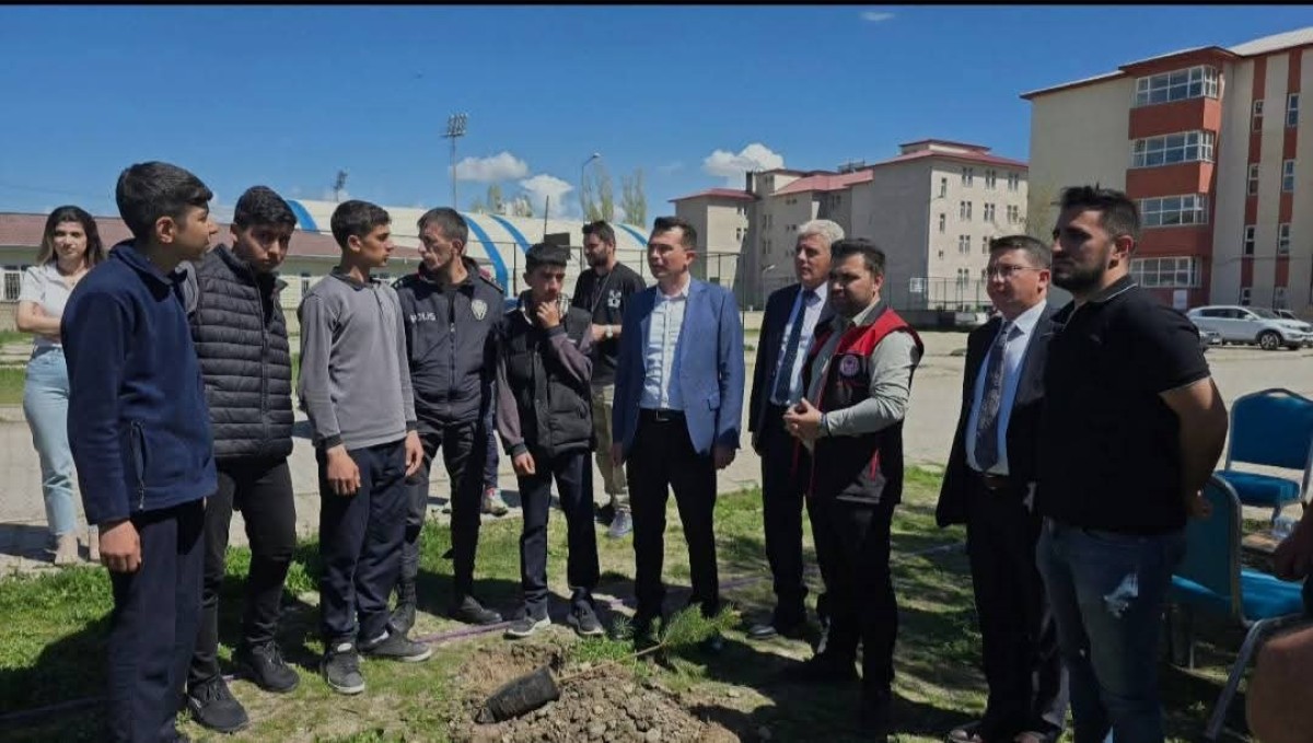 Tutak'ta "Orman benim" etkinliği gerçekleştirildi