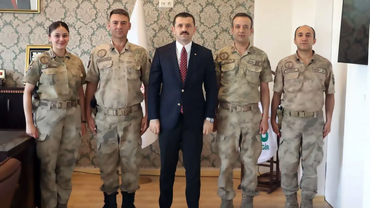 Tutak'tan Ayrılacak Jandarma Personeline Kaymakam Coşkun'dan Teşekkür