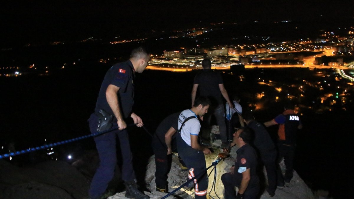 Uçurumun eşiğinde mahsur kalan kadın için film sahnelerini aratmayan kurtarma operasyonu