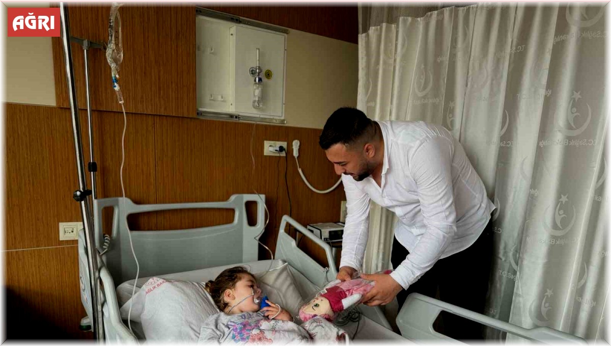 UDER, bayram sevincini Ağrı'daki çocuklarla paylaştı