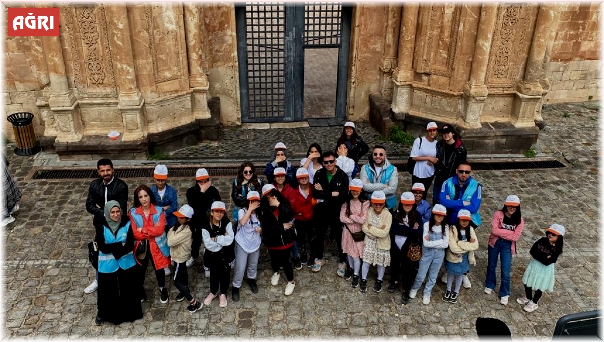 UDER, Müzeler Haftası'nda Sevgi Evindeki çocuklarla buluştu