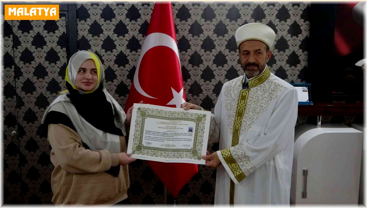 Ukraynalı kadın Müslüman oldu