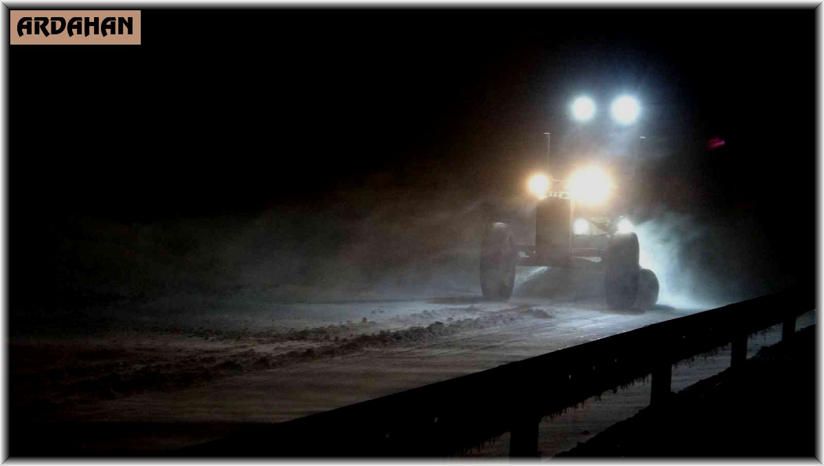 Ulaşıma kar ve tipi engeli