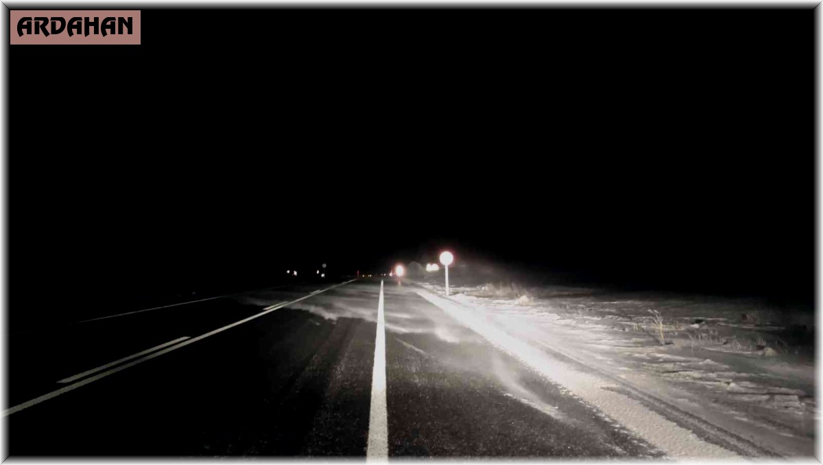 Ulaşıma kar ve tipi engeli