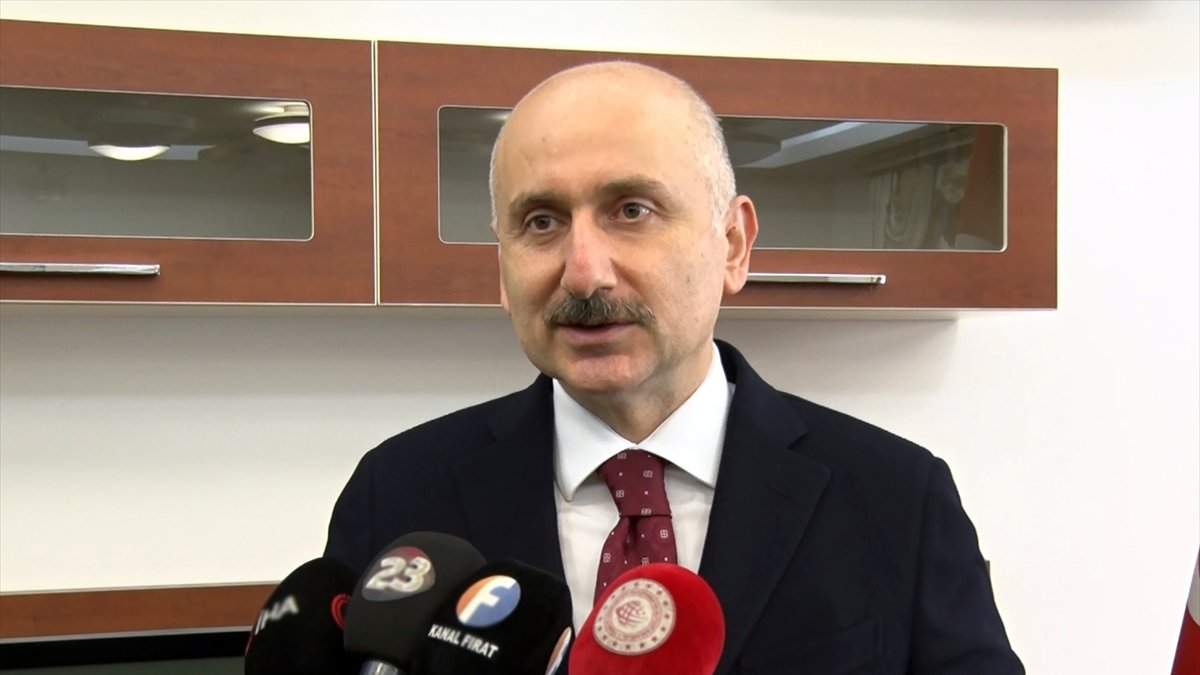 Ulaştırma ve Altyapı Bakanı Karaismailoğlu 2020 yılı çalışmalarını değerlendirdi: