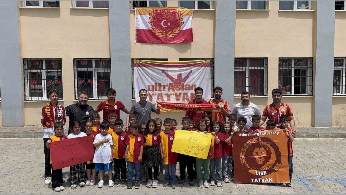 Ultraslan Tatvan'dan minik taraftarlara forma sürprizi