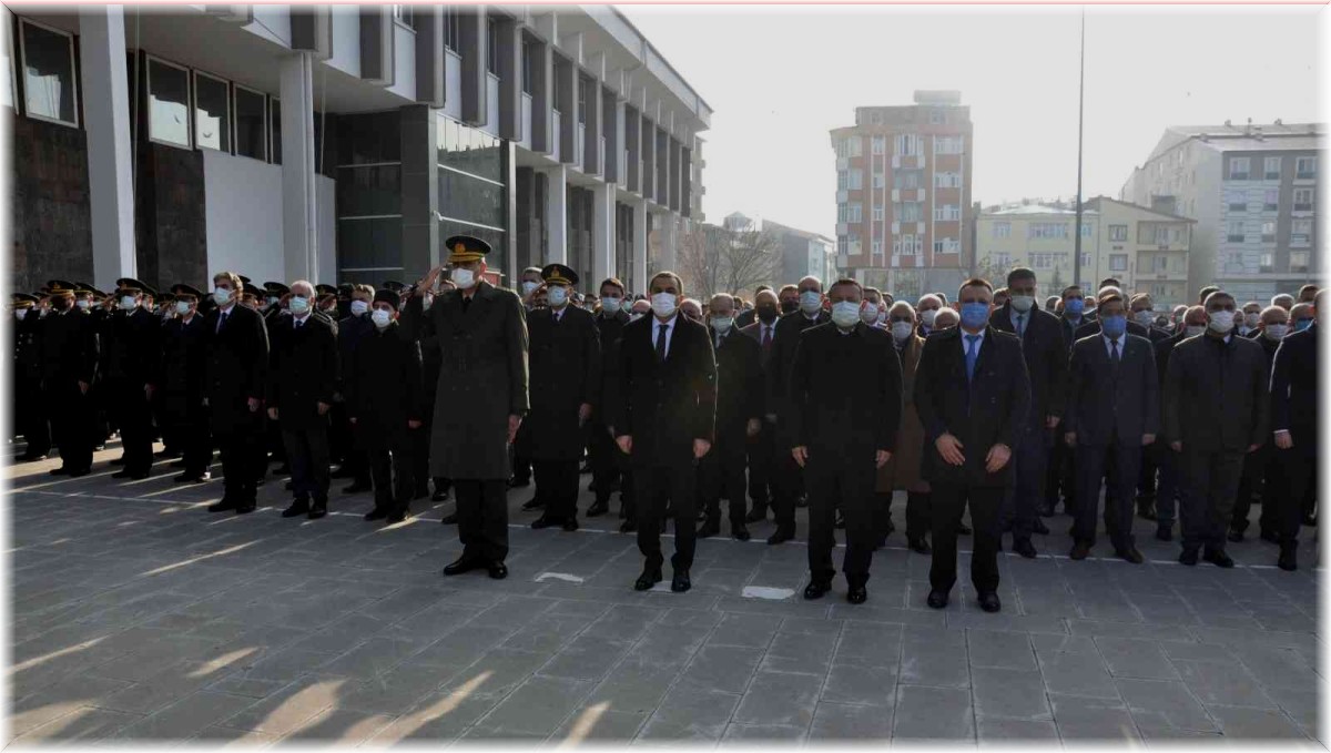 Ulu Önder Atatürk Kars'ta anıldı