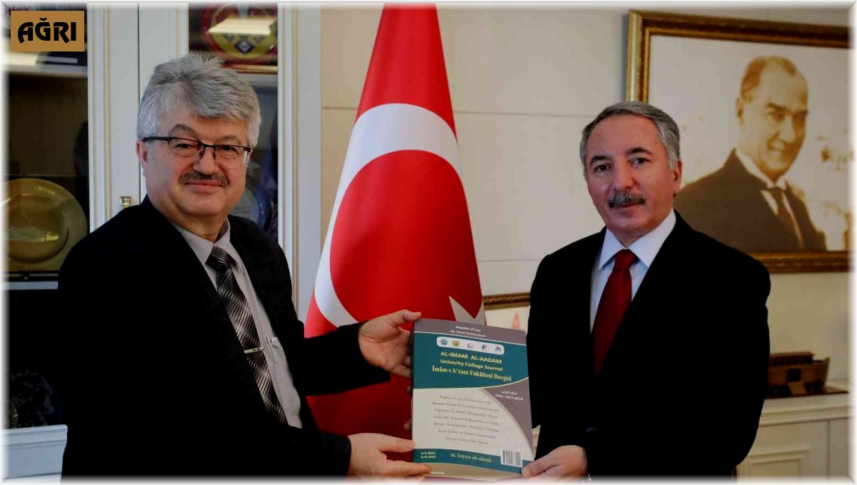 Uluslararası İslâmî ve İnsanî Araştırmalar Sempozyumu kitabı AİÇÜ Rektörü Prof. Dr. Karabulut'a takdim edildi