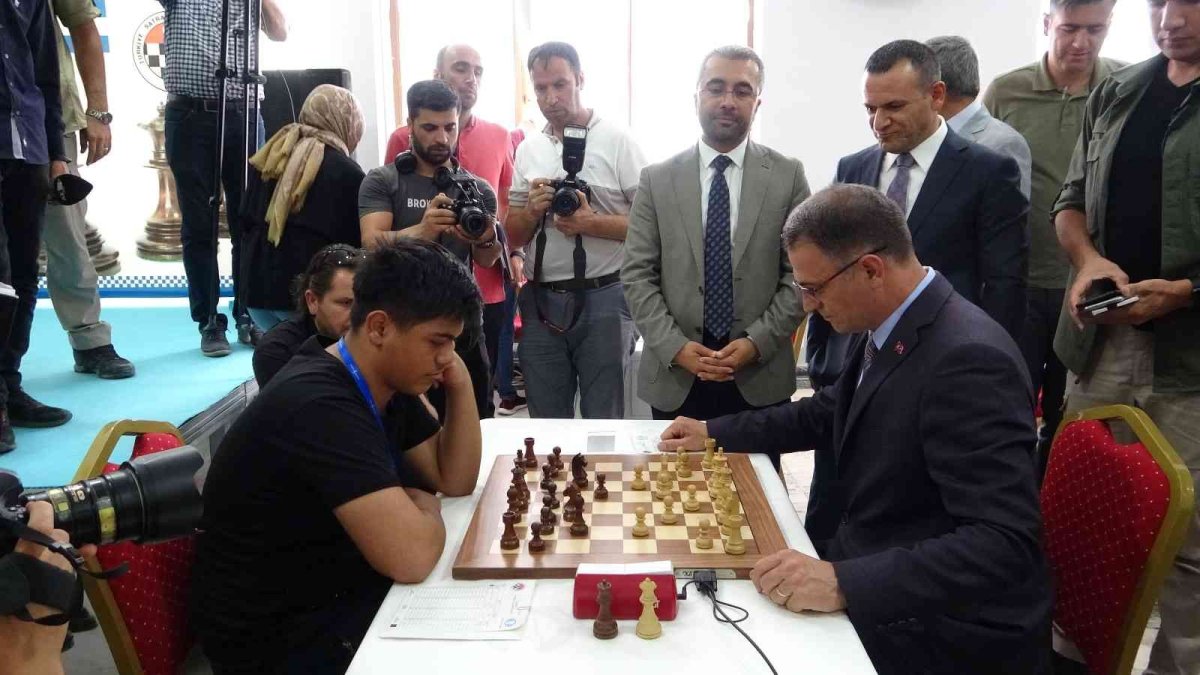 Uluslararası Van Edremit Satranç Turnuvası başladı