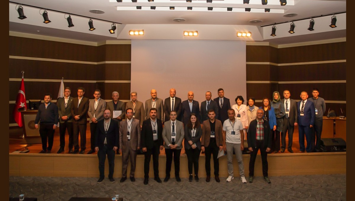 Uluslararası veteriner tıbbi bitkiler ve geleneksel tıp kongresinin 2.si Atatürk Üniversitesi ev sahipliğinde gerçekleşti