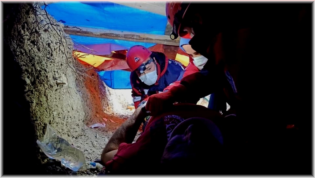 UMKE personeli eğitimlerini tatbikatlarla güçlendiriyor