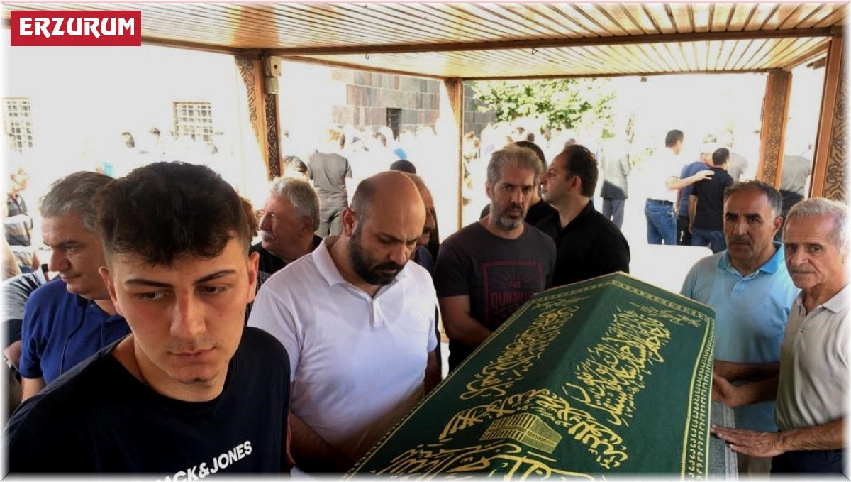 Ünal Topçu son yolculuğuna uğurlandı