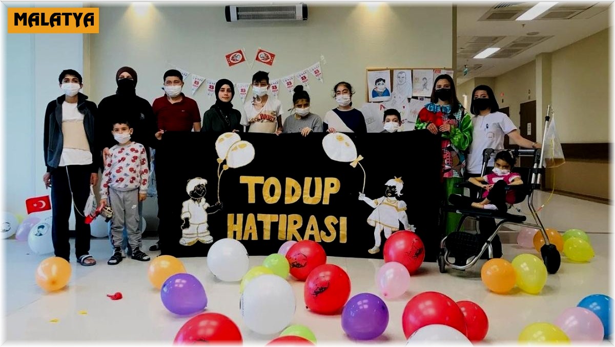 Üniversite öğrencilerinden örnek davranış