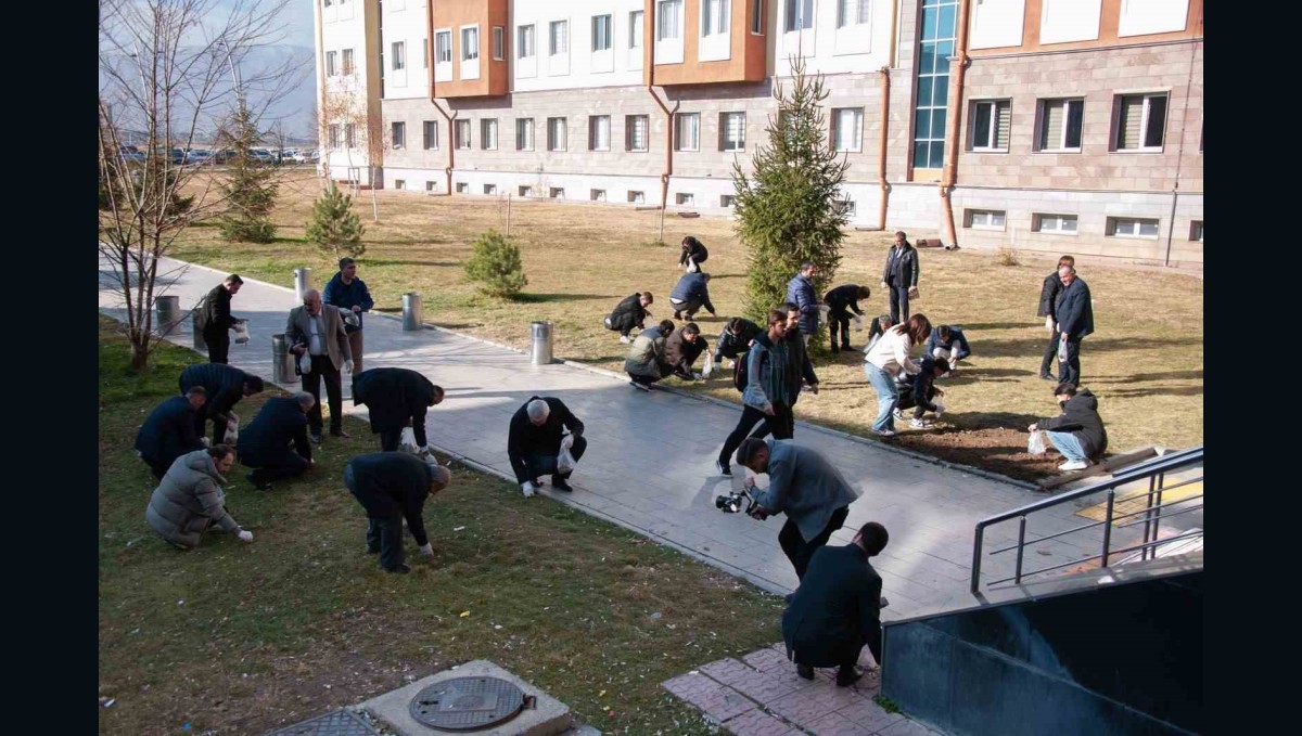 Üniversite yönetiminden çevre duyarlılığı mesajı