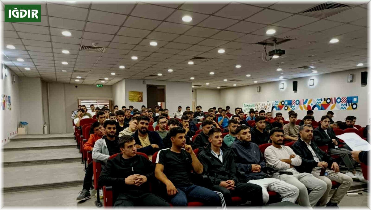 Üniversite yurdunda "Üniversite ve Yurt Yaşamına Uyum" semineri düzenlendi