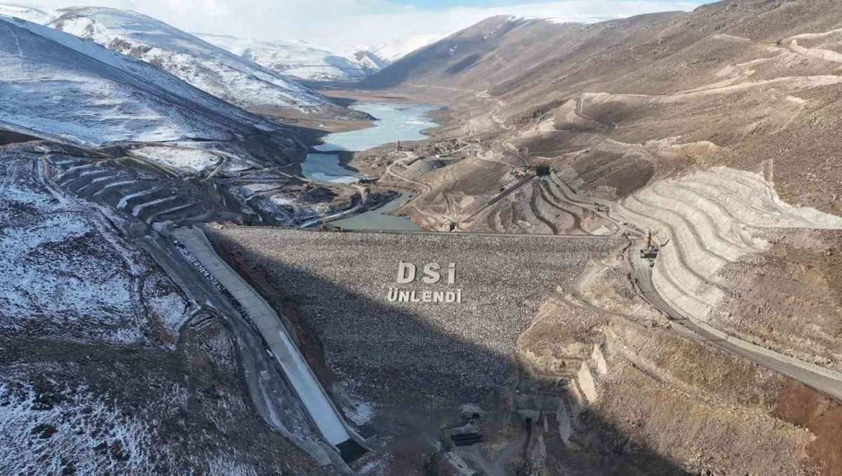 Ünlendi Barajı'nda su tutuldu: Iğdır'a 1,9 milyar liralık dev yatırım