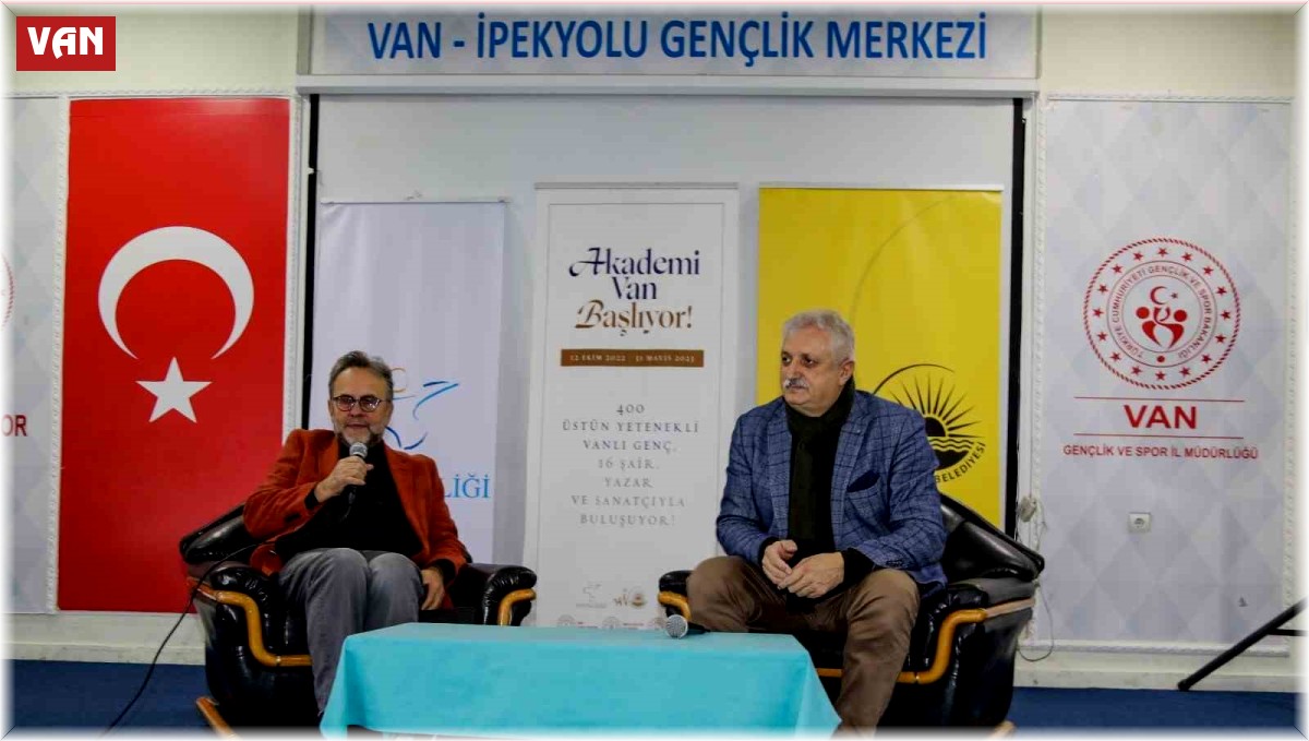 Ünlü Yönetmen İsmail Güneş gençlerle buluştu