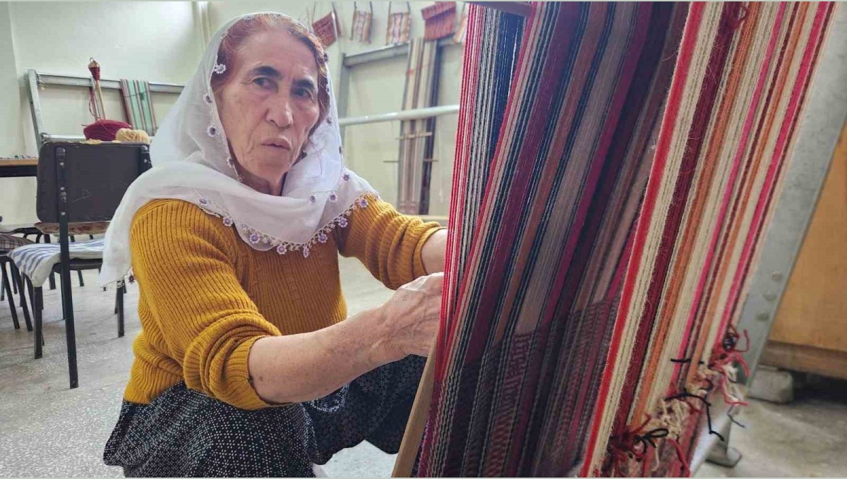 Unutulan "cacım" dokuma yeniden hayat buluyor