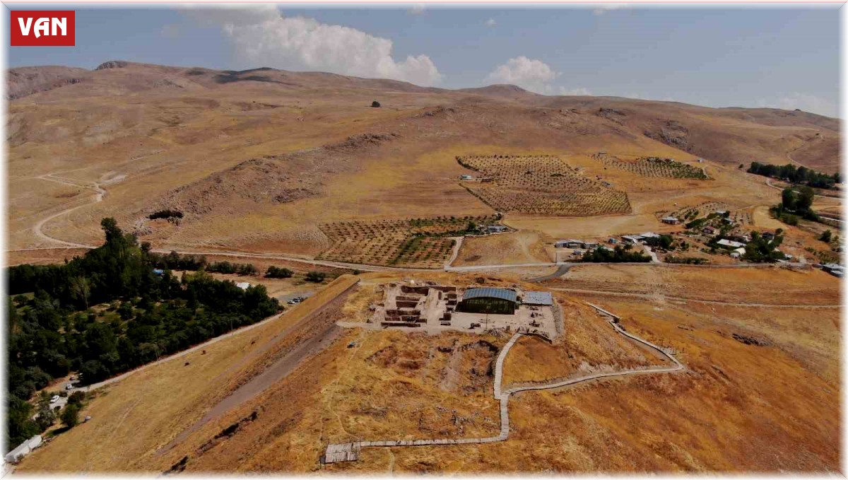 Urartu tarihine ışık tutuna 36 yıllık kazı