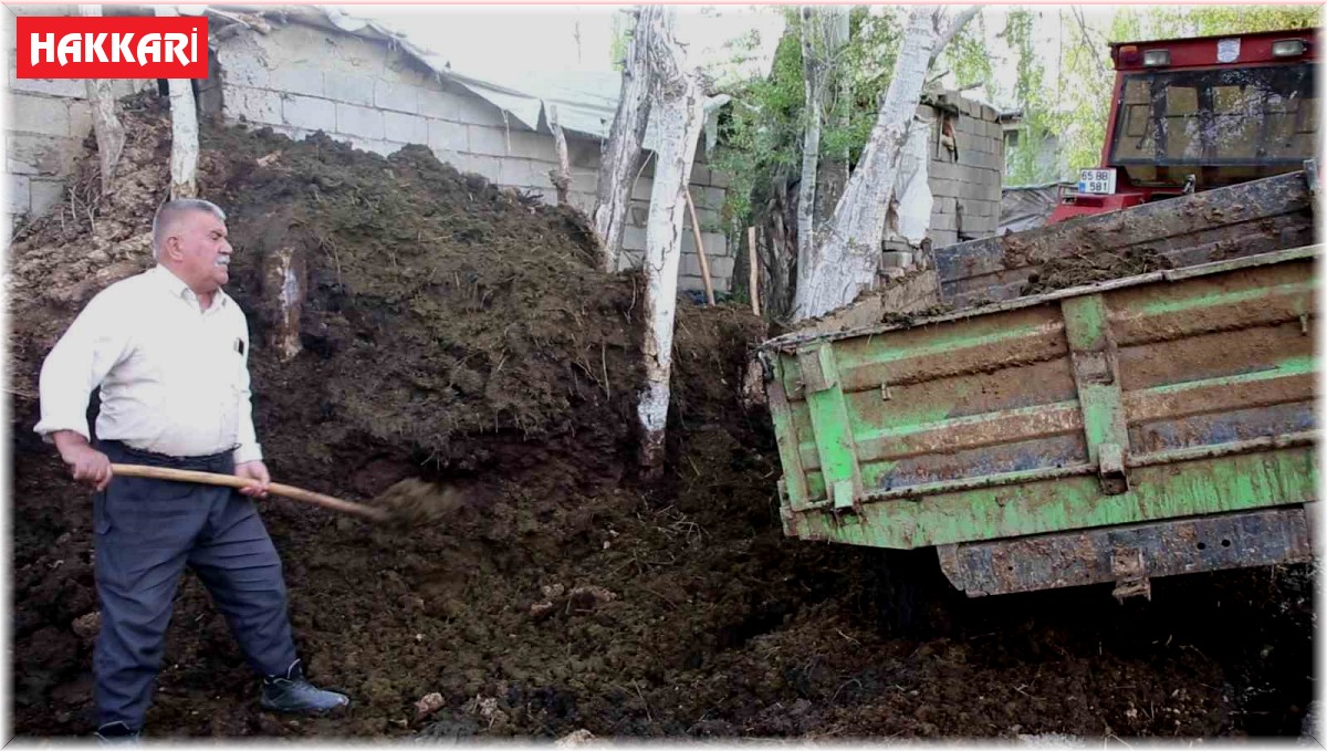 Üreticiler hayvan gübresiyle verimini arttırıyor