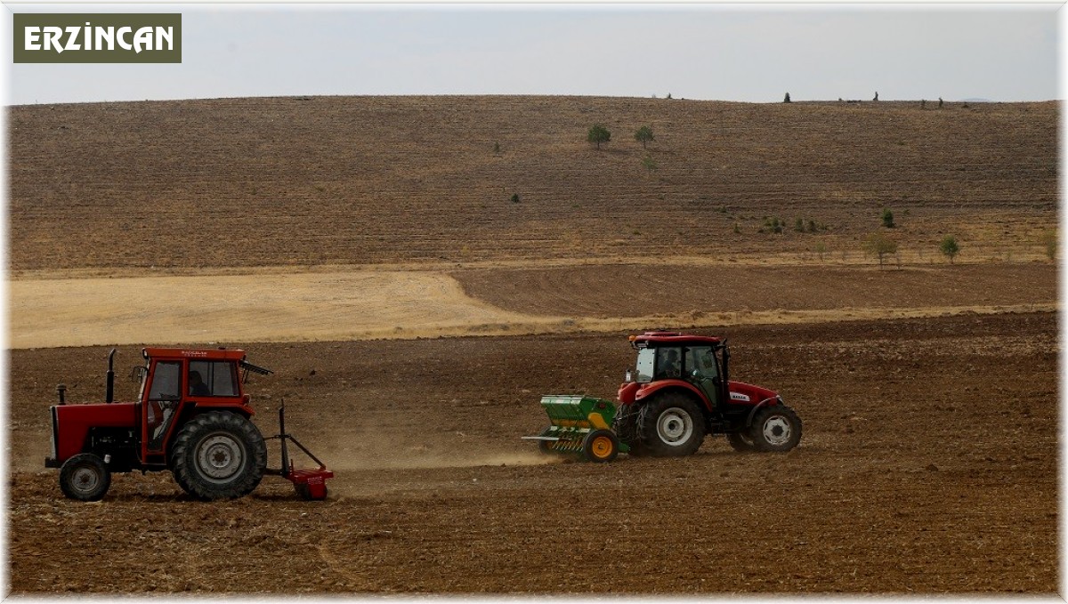 Uygulama tarlalarında hububat ekimi yapılıyor