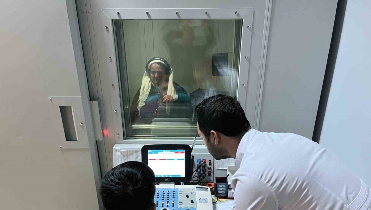 Uzmanından ailelere uyarı: İşitme testini ihmal etmeyin