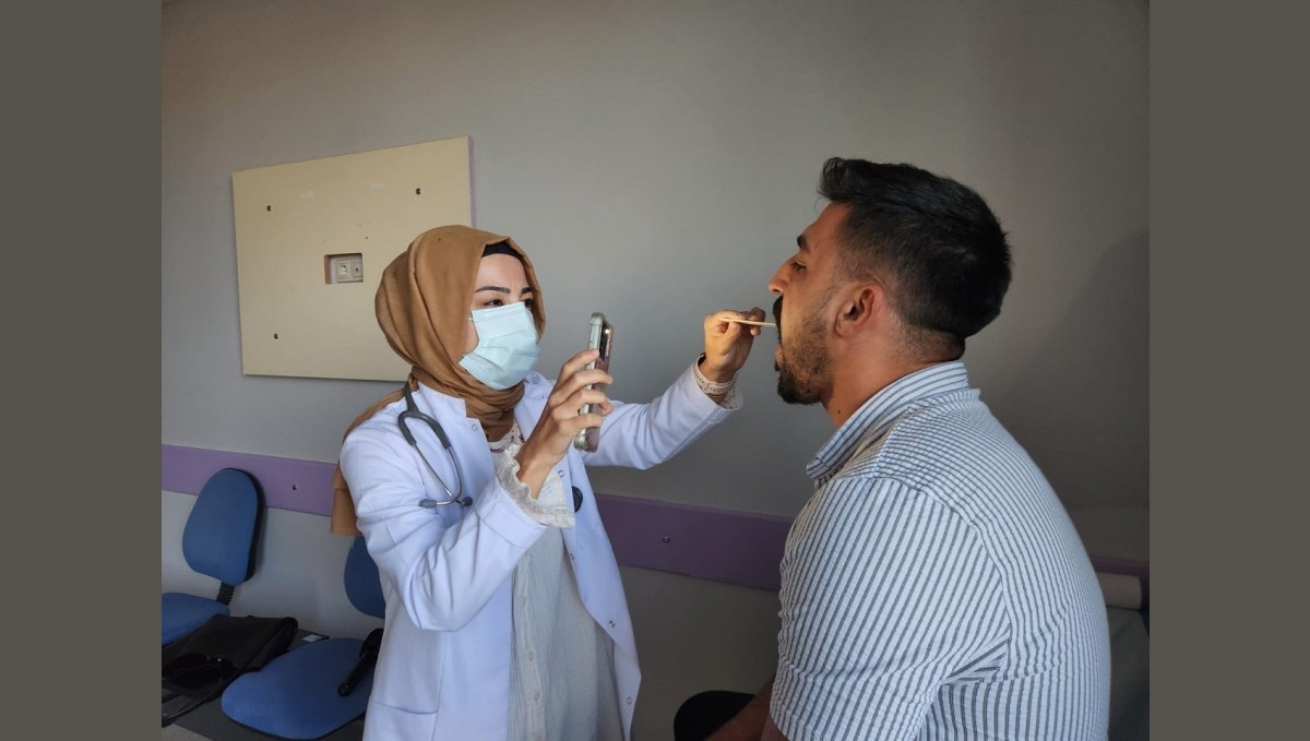 Uzmanından uyarı: "Menenjit sadece çocuk hastalığı değil, gençler ve yaşlılar da risk grubunda"