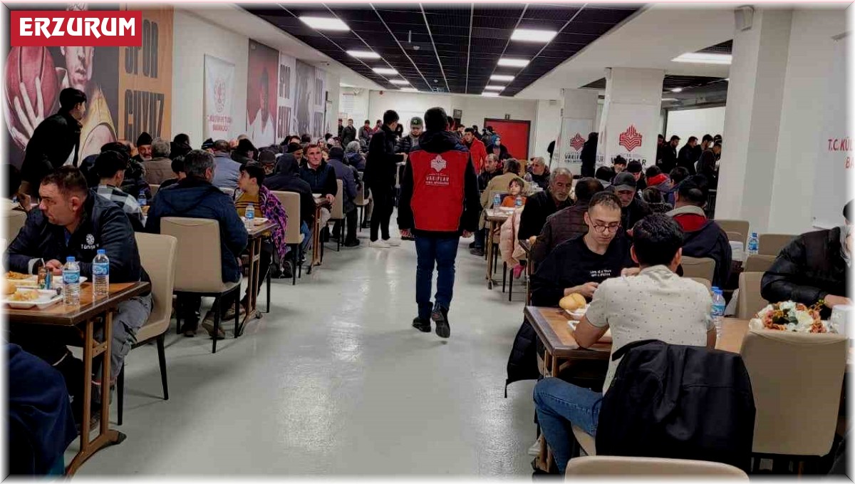 "Vakfeden Gönüllerin Bereketli Sofrası" dolup taşıyor