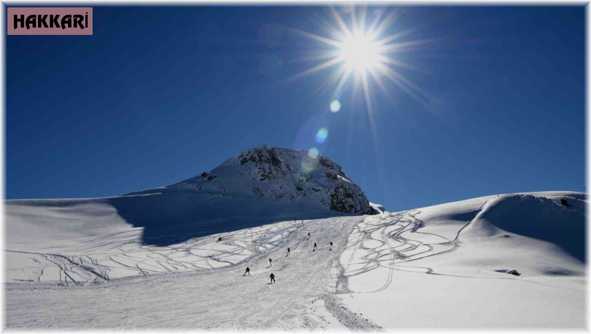 Vali Akbıyık: '40 bin çocuğa kayak eğitimi verdik'