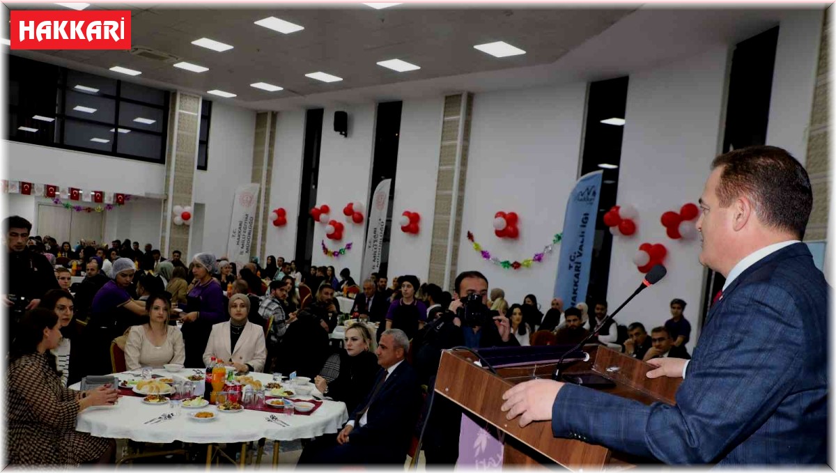 Vali Akbıyık: "600 öğretmenimizi Avrupa'ya gönderdik"