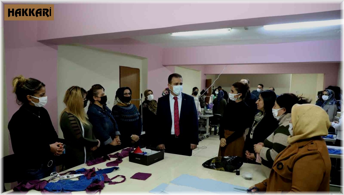 Vali Akbıyık, kadın kooperatifini ziyaret etti