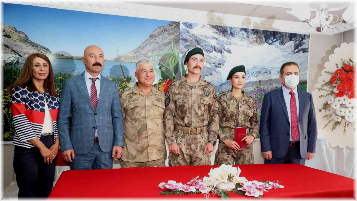 Vali Akbıyık, Özel Harekatçı çiftin nikahını kıydı