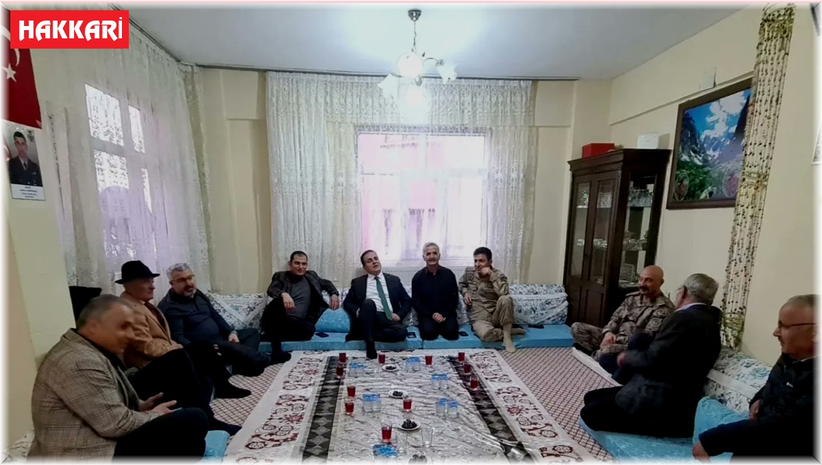 Vali Akbıyık şehit ailesinin evinde iftarını açtı