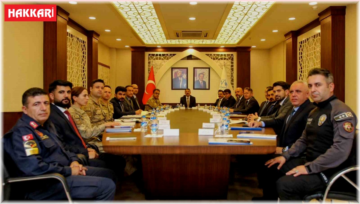 Vali Ali Çelik: "Mağdur vatandaşların takibi titizlikle yapılacak"