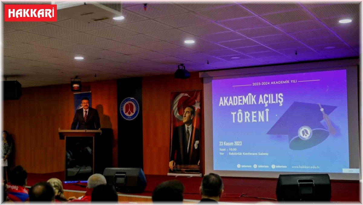 Vali Ali Çelik, üniversitenin akademik açılışına katıldı