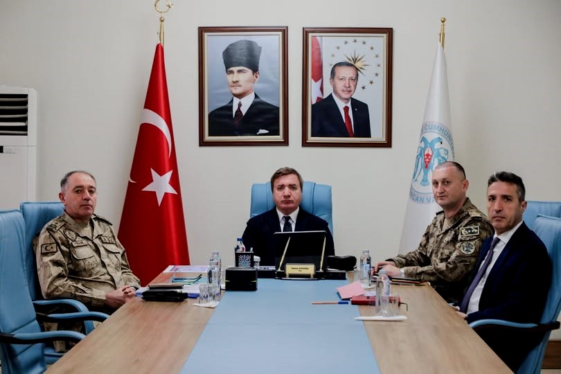 Vali Aydoğdu, Bakan Yerlikaya'nın başkanlığında yapılan toplantıya VKS üzerinden katıldı