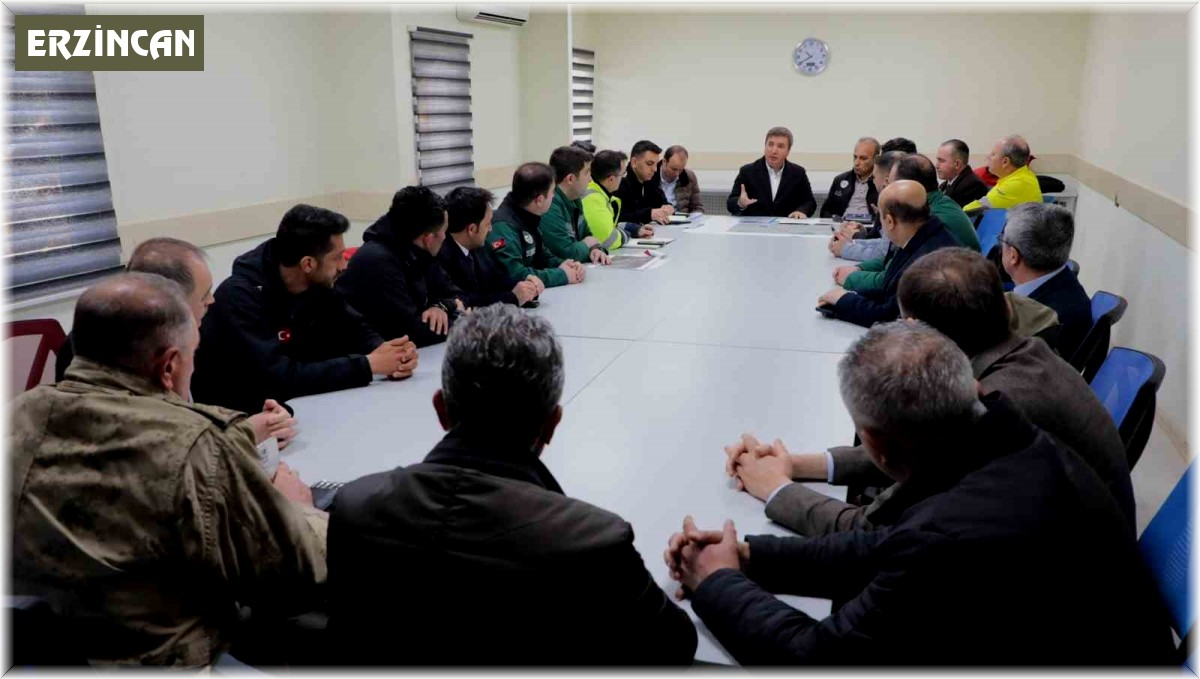 Vali Aydoğdu, birim amirleri ile toplantı yaptı