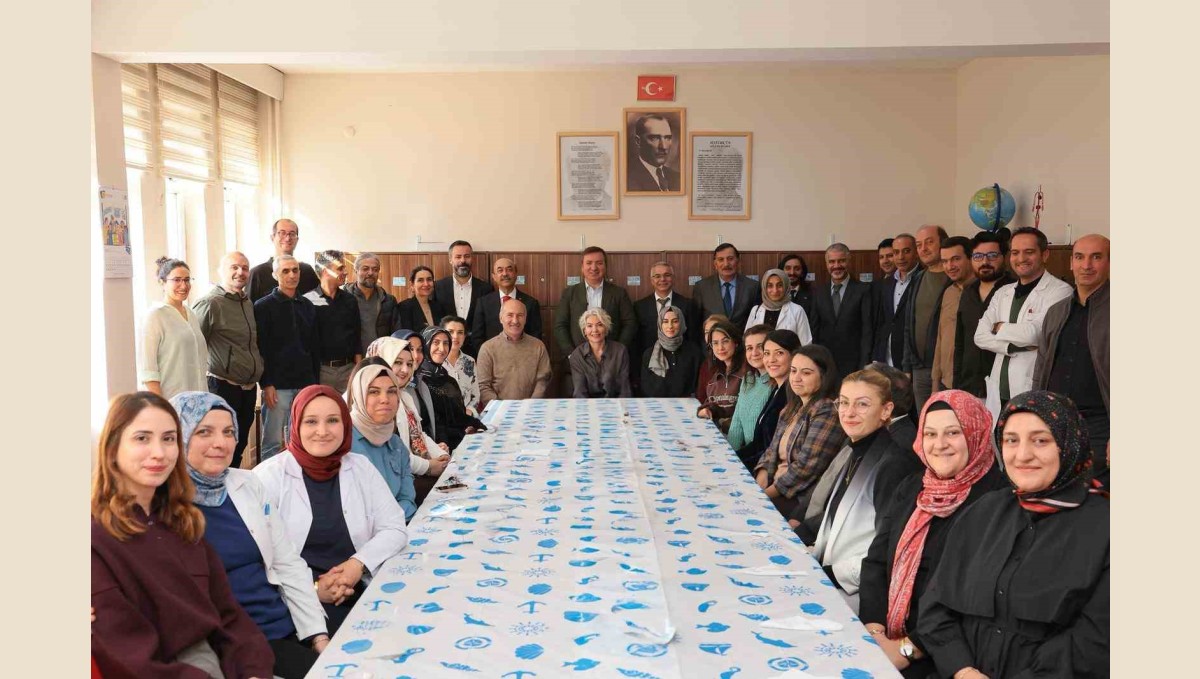 Vali Aydoğdu: "Eğitimin gücü öğretmenlerimizin emeğiyle yükseliyor"