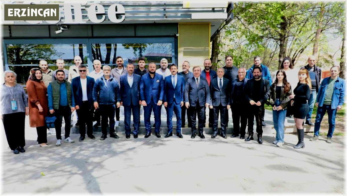 Vali Aydoğdu gazetecilerle bir araya geldi